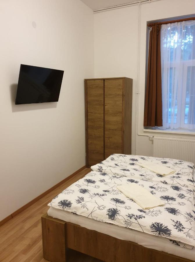 Guest House Orczy Park Budapest Exterior photo